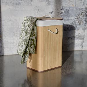 https://s3-ap-southeast-2.amazonaws.com/fusionfactory.commerceconnect.bbnt.production/pim_media/000/166/970/AUS_LS_Laundry-Collapsible_Bamboo_Basket-Birdsong_Towel_SI.jpg?1722492798