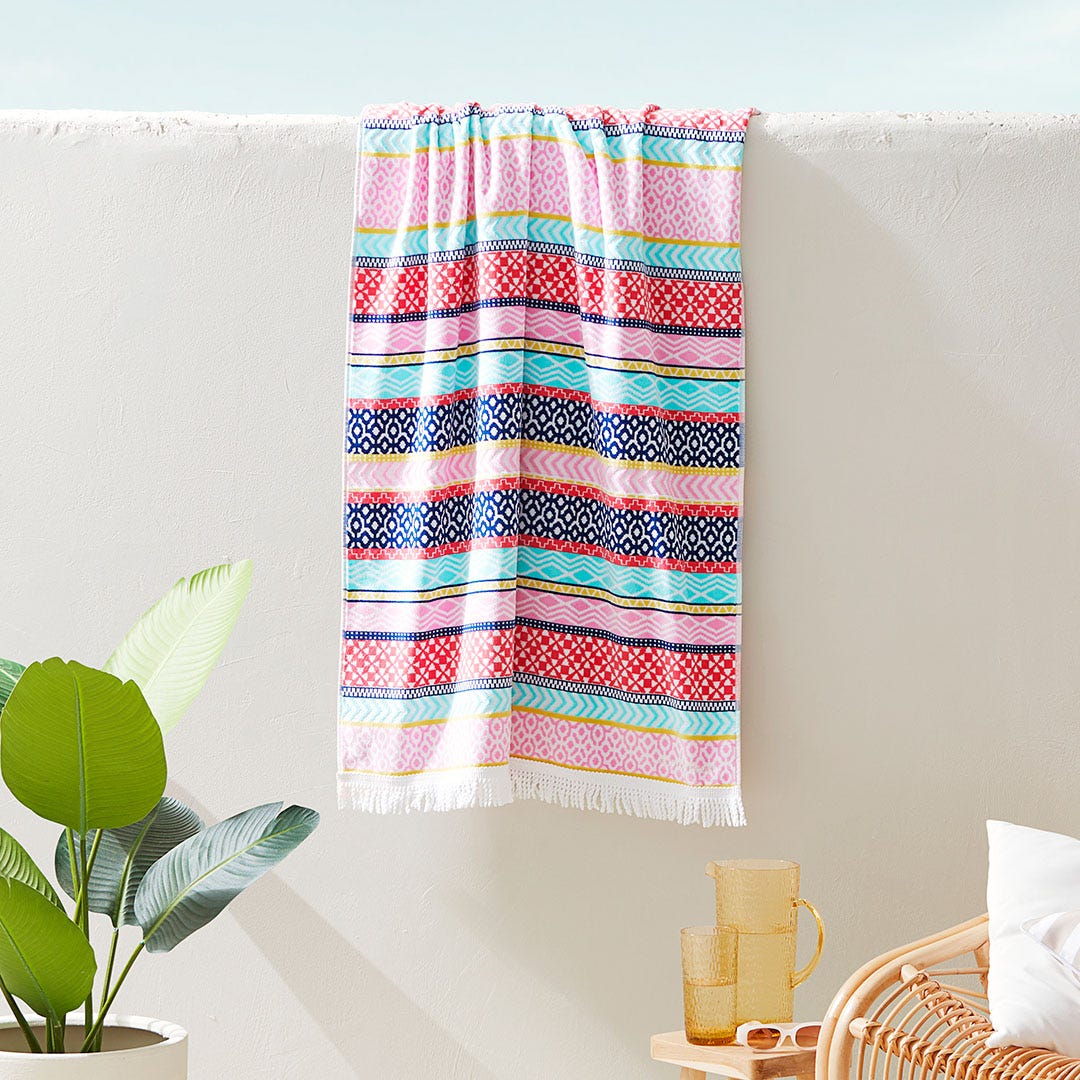 https://s3-ap-southeast-2.amazonaws.com/fusionfactory.commerceconnect.bbnt.production/pim_media/000/168/537/CH_S24-25_LS_Beach_Towels_Syracuse_SI.jpg?1724806147