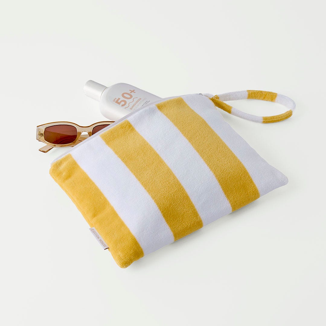 https://s3-ap-southeast-2.amazonaws.com/fusionfactory.commerceconnect.bbnt.production/pim_media/000/201/277/CH_S25-26_Cilla-Swim-pouch_Yellow-Ivory_26505602_SCALE_SI.jpg?1758074079