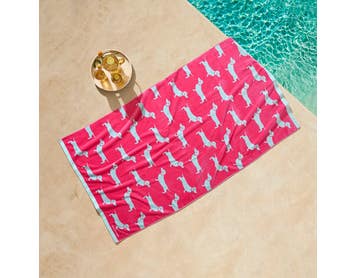 https://s3-ap-southeast-2.amazonaws.com/fusionfactory.commerceconnect.bbnt.production/pim_media/000/198/410/CH_S25-26_LS_Outdoor_Beach_Towels_Bailey_Pink_22128702_SI.jpg?1753754106