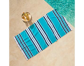 https://s3-ap-southeast-2.amazonaws.com/fusionfactory.commerceconnect.bbnt.production/pim_media/000/198/415/CH_S25-26_LS_Outdoor_Beach_Towels_Byron_17821401_SI.jpg?1753754663