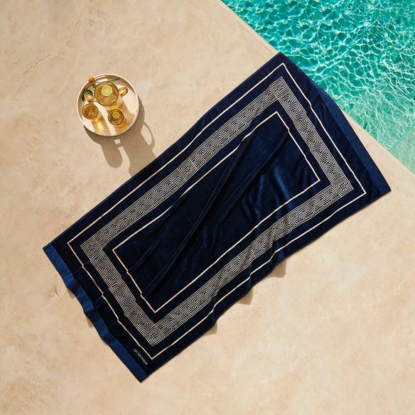https://s3-ap-southeast-2.amazonaws.com/fusionfactory.commerceconnect.bbnt.production/pim_media/000/198/475/CH_S25-26_LS_Outdoor_Beach_Towels_Thea_26481001_SI.jpg?1753765988
