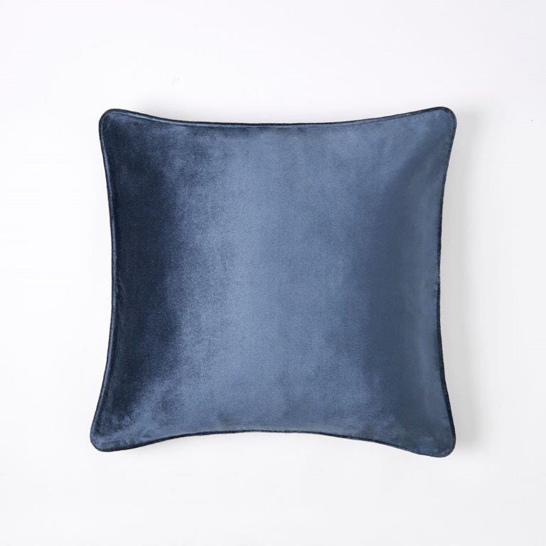 https://s3-ap-southeast-2.amazonaws.com/fusionfactory.commerceconnect.bbnt.production/pim_media/000/060/045/M_F-Margot-Velvet-Cushion-50x50cm-Ink.jpg?1591142093