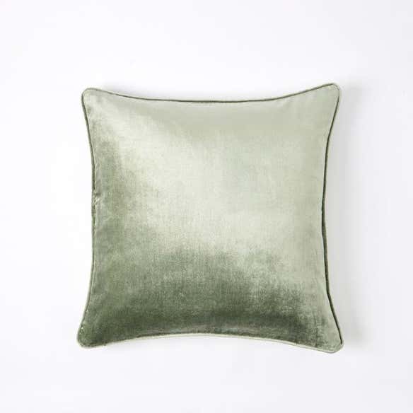 https://s3-ap-southeast-2.amazonaws.com/fusionfactory.commerceconnect.bbnt.production/pim_media/000/060/037/M_F-Margot-Velvet-Cushion-50x50cm-Sage.jpg?1591141936