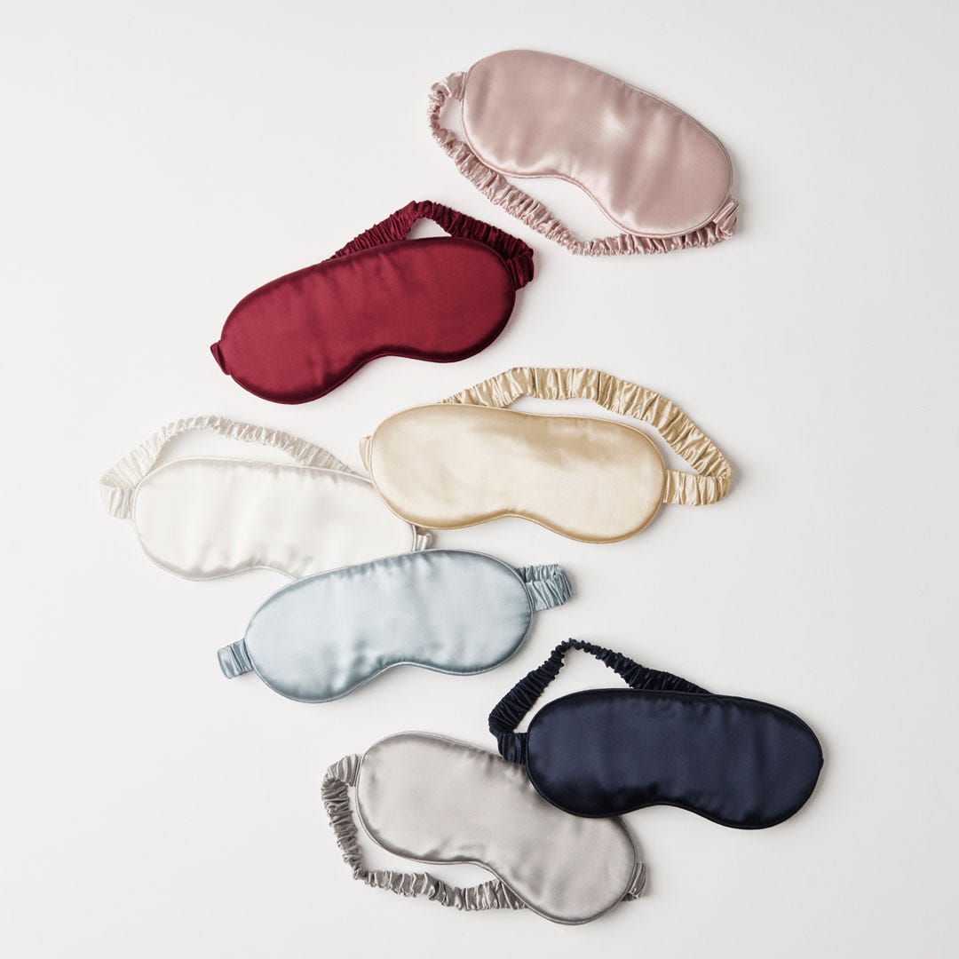 https://s3-ap-southeast-2.amazonaws.com/fusionfactory.commerceconnect.bbnt.production/pim_media/000/073/826/M_F-WL-Silk-Eye-Masks-S20-21-205256-R-.jpg?1600060895