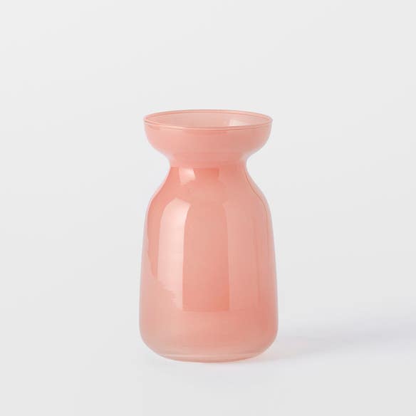 https://s3-ap-southeast-2.amazonaws.com/fusionfactory.commerceconnect.bbnt.production/pim_media/000/179/424/M_F_-Azure-Glass-Vase-Squat_Light-Pink_26133201_SI.jpg?1733377596