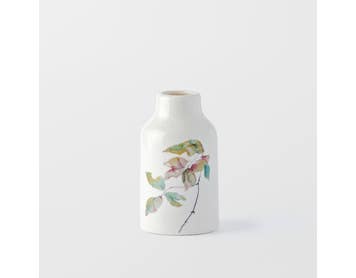 https://s3-ap-southeast-2.amazonaws.com/fusionfactory.commerceconnect.bbnt.production/pim_media/000/191/270/M_F_Autumn-Leaf-Ceramic-Vase-Med_White_26133701_SI.jpg?1742535327