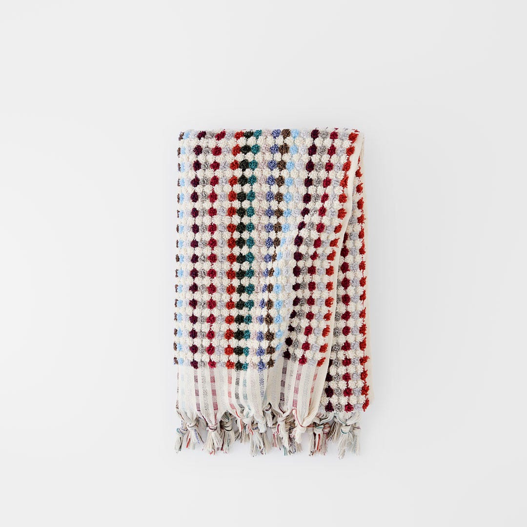 https://s3-ap-southeast-2.amazonaws.com/fusionfactory.commerceconnect.bbnt.production/pim_media/000/189/586/M_F_Bodrum-BS_Berry-Teal-Pom-Pom_25981905_SI.jpg?1739771939