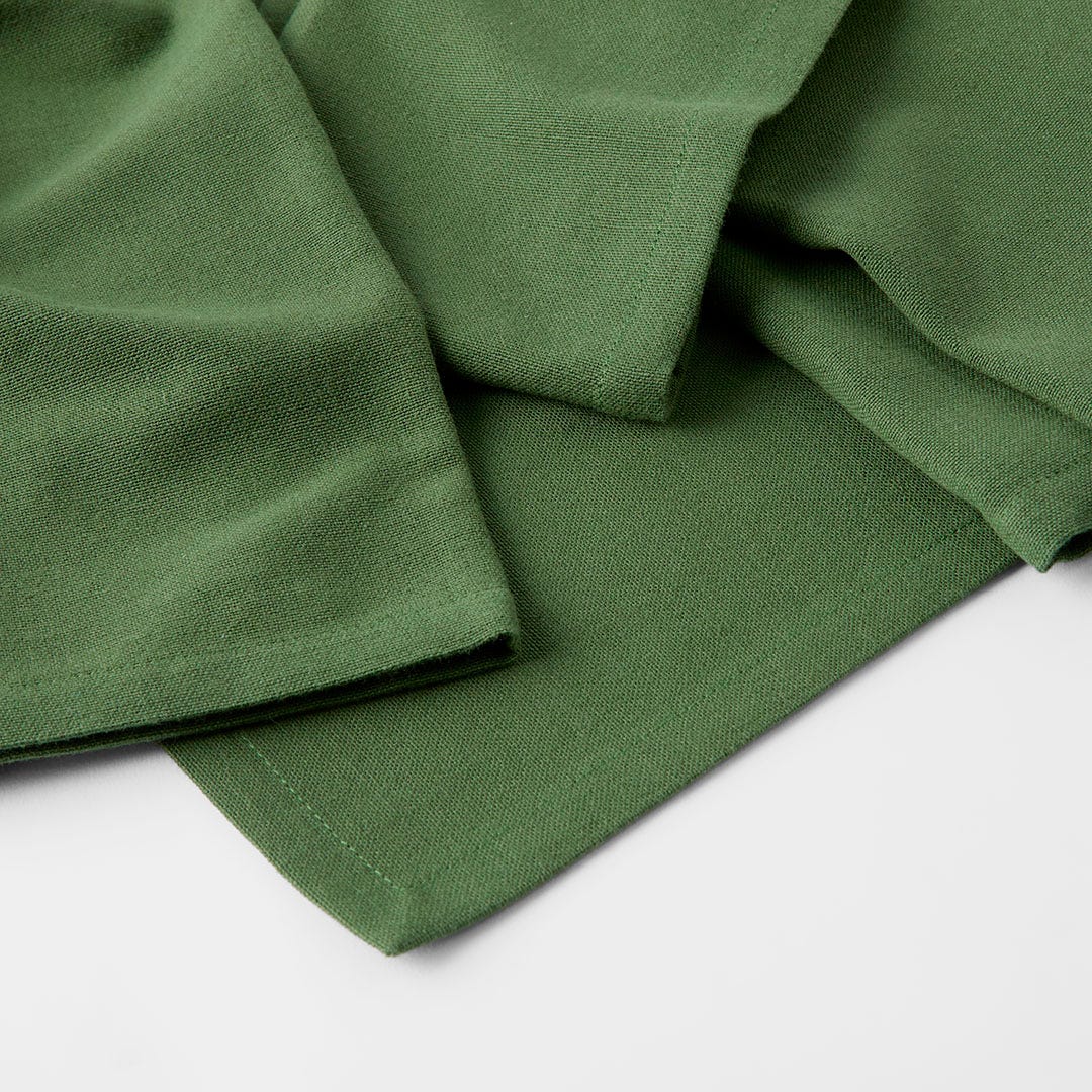 https://s3-ap-southeast-2.amazonaws.com/fusionfactory.commerceconnect.bbnt.production/pim_media/000/196/350/M_F_CG_Napkin-S4-Forest-Green_26366601_Detail_SI.jpg?1750386277