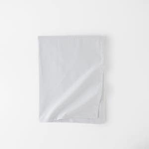 https://s3-ap-southeast-2.amazonaws.com/fusionfactory.commerceconnect.bbnt.production/pim_media/000/167/381/M_F_CG_Shimmer-TC-180x320cm_White_23306801_SI.jpg?1723424592