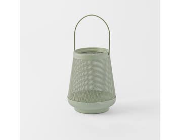 https://s3-ap-southeast-2.amazonaws.com/fusionfactory.commerceconnect.bbnt.production/pim_media/000/182/064/M_F_Cabana-Metal-Lantern-Lrg_Sage_26129901_SI.jpg?1734572903
