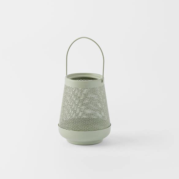 https://s3-ap-southeast-2.amazonaws.com/fusionfactory.commerceconnect.bbnt.production/pim_media/000/182/067/M_F_Cabana-Metal-Lantern-Sml_Sage_26130001_SI.jpg?1734572949