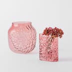 https://s3-ap-southeast-2.amazonaws.com/fusionfactory.commerceconnect.bbnt.production/pim_media/000/180/174/M_F_Dalia-Glass-Vase_Pink_26133_R_V2_SI.jpg?1733804936