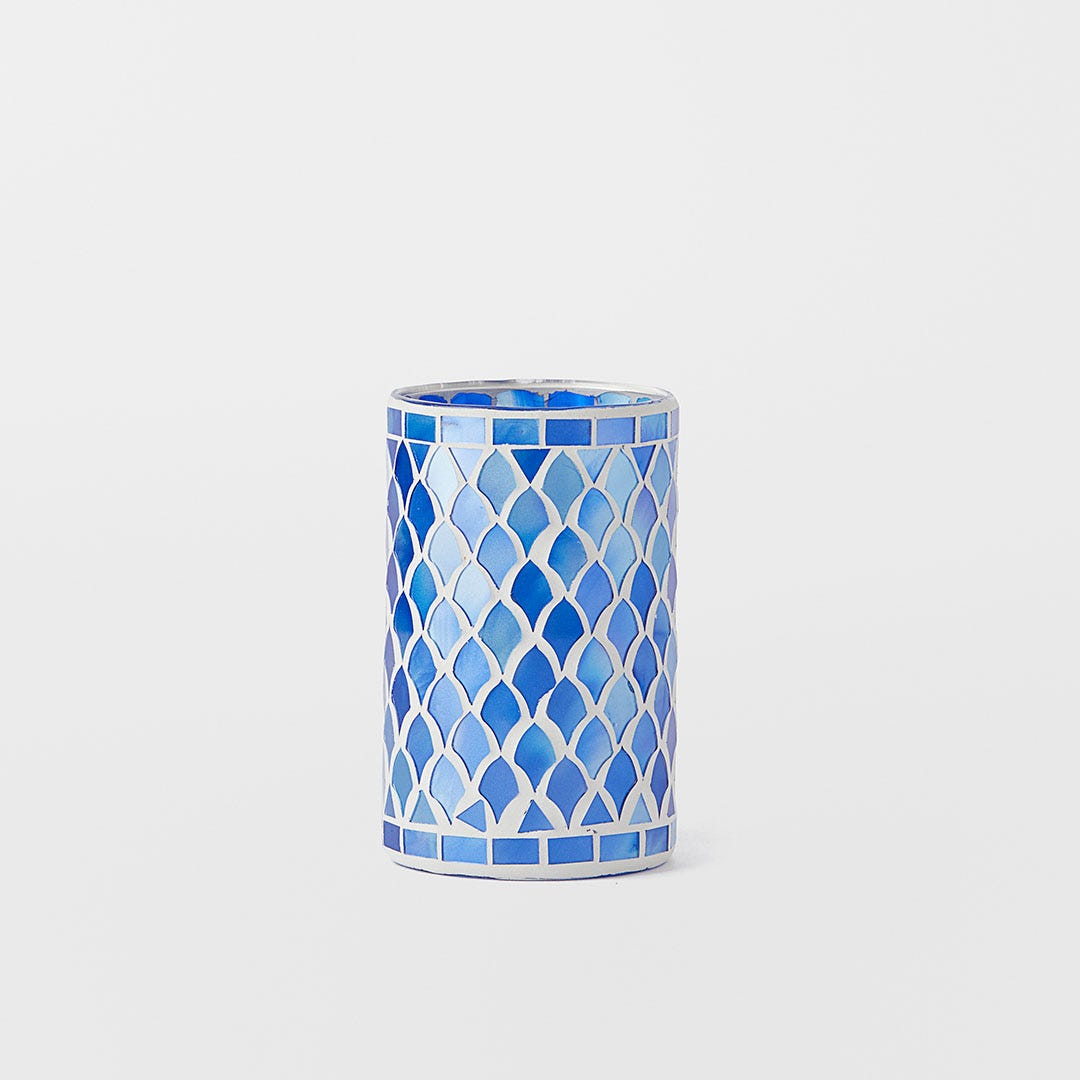 https://s3-ap-southeast-2.amazonaws.com/fusionfactory.commerceconnect.bbnt.production/pim_media/000/169/006/M_F_Deep-Blue-Mosaic-Candle-Holder-Lrg_Dark-Blue_25881801_SI.jpg?1725337694