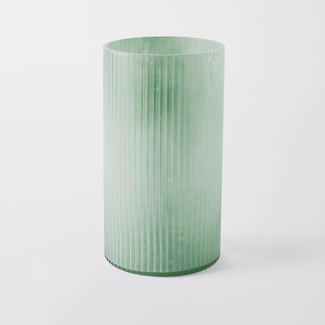 https://s3-ap-southeast-2.amazonaws.com/fusionfactory.commerceconnect.bbnt.production/pim_media/000/152/161/M_F_Harley_Glass_Ribbed_Vase_Lrg_Seafoam_22547402_SI.jpg?1690850818