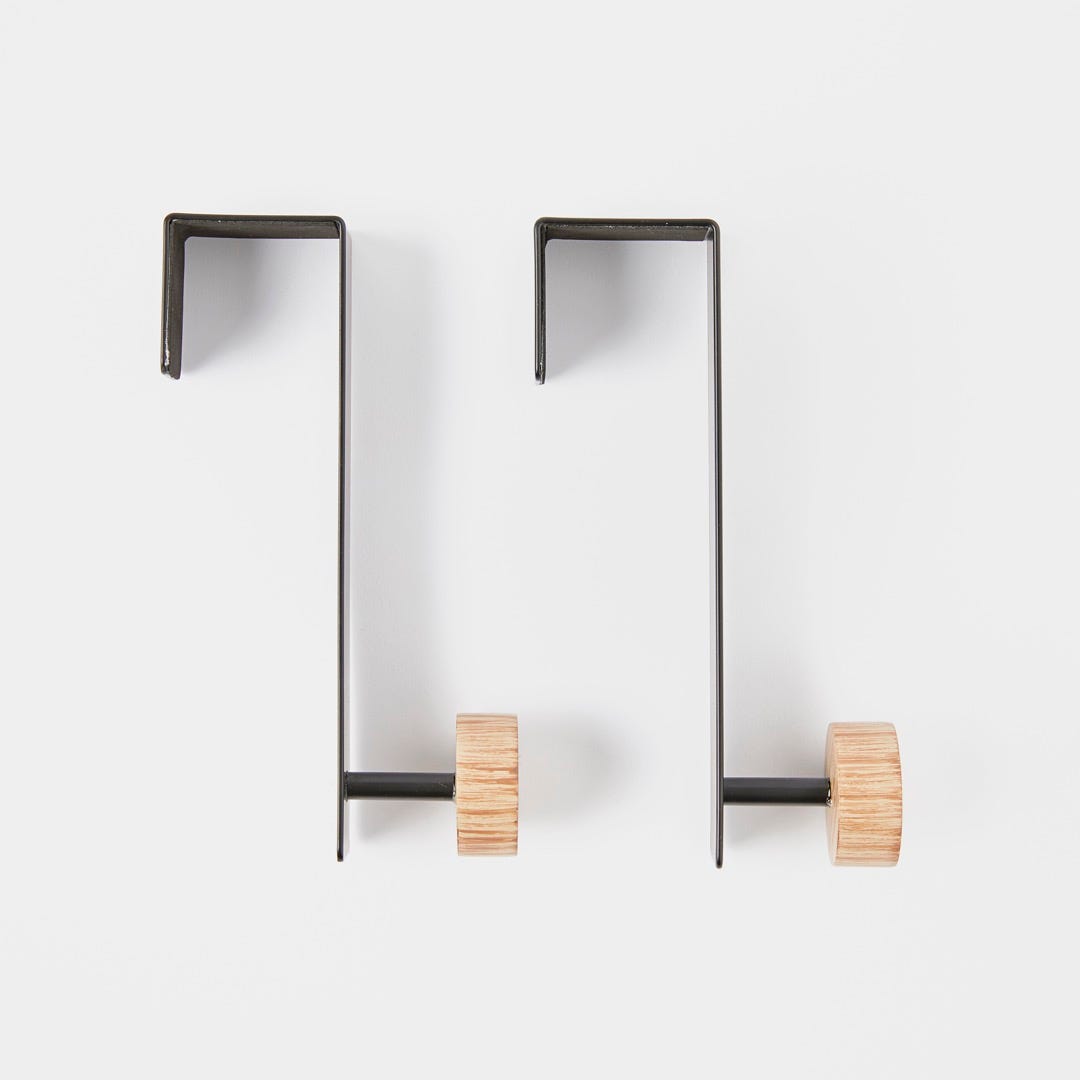 https://s3-ap-southeast-2.amazonaws.com/fusionfactory.commerceconnect.bbnt.production/pim_media/000/154/195/M_F_Hudson_Door_hooks_S2_Black_22900701_SI.jpg?1695766214