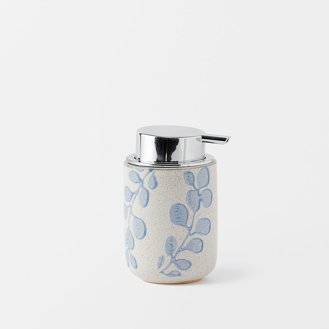 https://s3-ap-southeast-2.amazonaws.com/fusionfactory.commerceconnect.bbnt.production/pim_media/000/171/444/M_F_Lila-Soap-Dispenser_Ivory-Blue_25864801_SI.jpg?1727851463