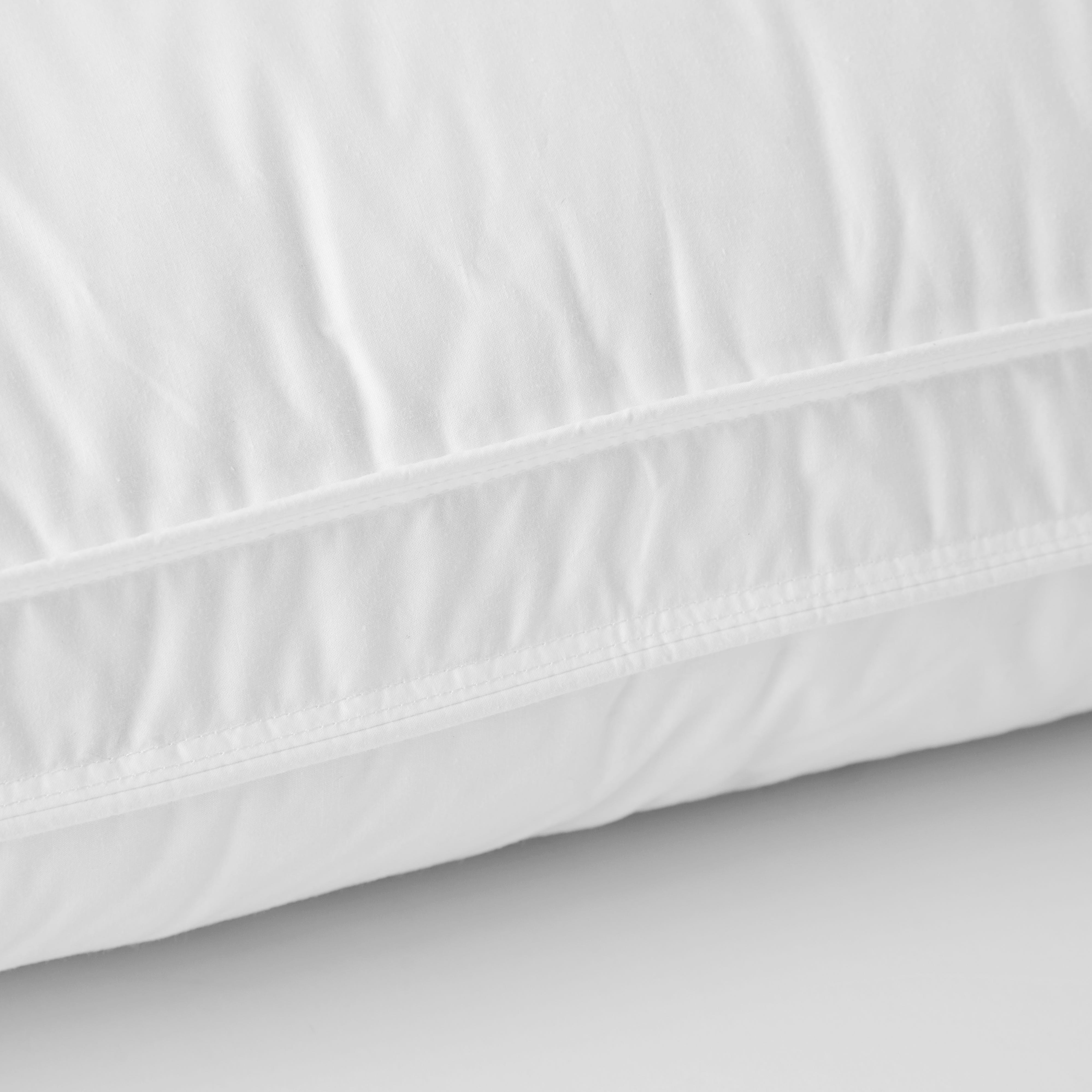 https://s3-ap-southeast-2.amazonaws.com/fusionfactory.commerceconnect.bbnt.production/pim_media/000/161/770/M_F_Luxury-Goose-Surround-Pillow_48x73cm_White_23191401_Detail.jpg?1709867652