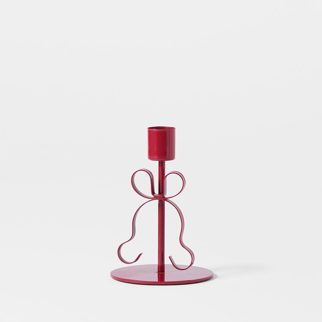 https://s3-ap-southeast-2.amazonaws.com/fusionfactory.commerceconnect.bbnt.production/pim_media/000/196/633/M_F_MR_Ribbon-Taper-Candle-Holder-Sml_26226401_V2_SI.jpg?1751000899