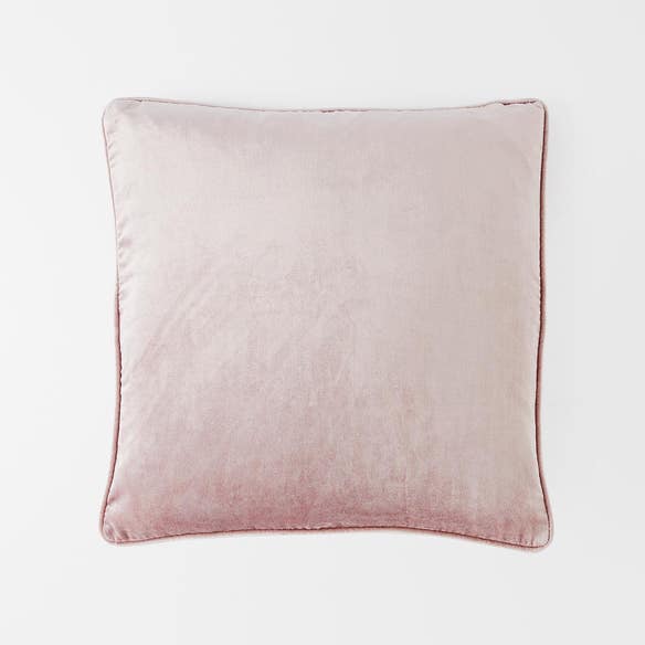 https://s3-ap-southeast-2.amazonaws.com/fusionfactory.commerceconnect.bbnt.production/pim_media/000/149/456/M_F_Margot_Velvet_Cushion_Dusty_Rose_18901720_SI.jpg?1685337616