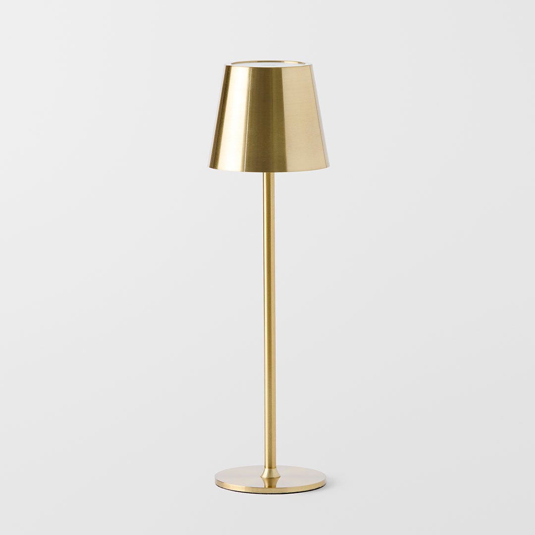 https://s3-ap-southeast-2.amazonaws.com/fusionfactory.commerceconnect.bbnt.production/pim_media/000/179/457/M_F_Ramona-LED-Table-Lamp_Gold_23413804_SI.jpg?1733378584