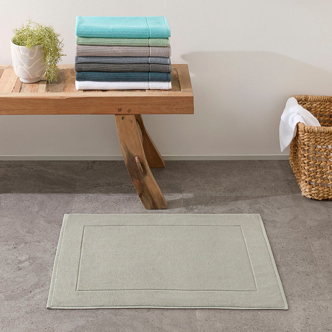 https://s3-ap-southeast-2.amazonaws.com/fusionfactory.commerceconnect.bbnt.production/pim_media/000/174/155/M_F_S24-25_Summer_LS_Studio_Bathmats-Boston_BM_Silver_Eucalyptus.jpg?1729813949