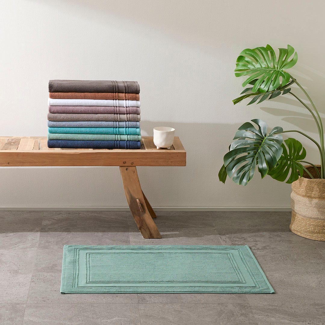 https://s3-ap-southeast-2.amazonaws.com/fusionfactory.commerceconnect.bbnt.production/pim_media/000/174/409/M_F_S24-25_Summer_LS_Studio_Bathmats-Indulgence_BM-Eucalyptus_SI.jpg?1730096991