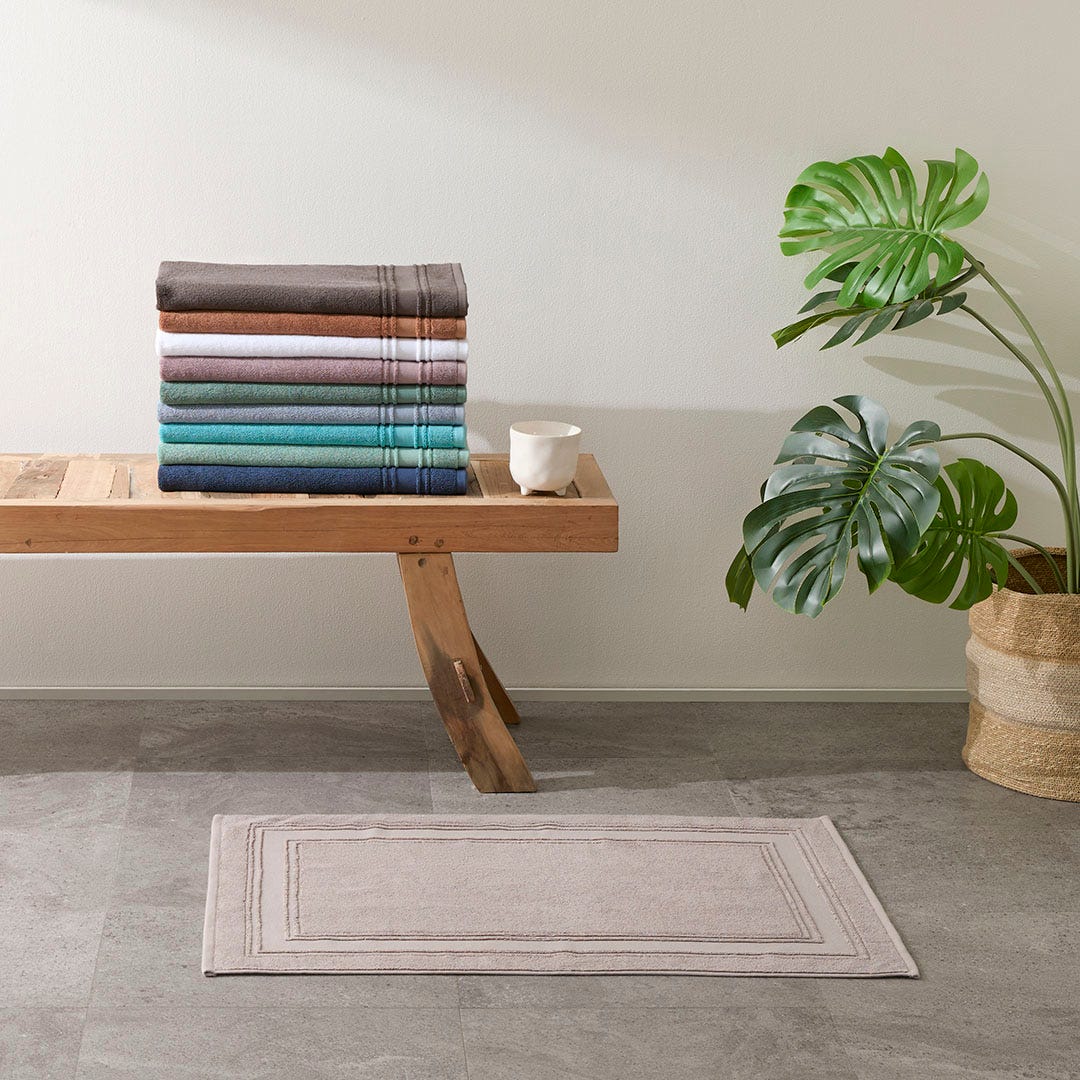 https://s3-ap-southeast-2.amazonaws.com/fusionfactory.commerceconnect.bbnt.production/pim_media/000/174/424/M_F_S24-25_Summer_LS_Studio_Bathmats-Indulgence_BM-Zinc_SI.jpg?1730097797