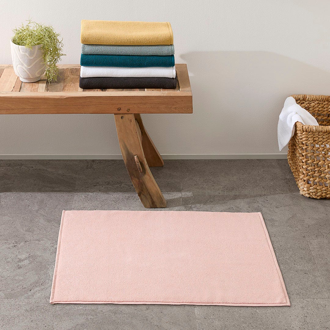 https://s3-ap-southeast-2.amazonaws.com/fusionfactory.commerceconnect.bbnt.production/pim_media/000/174/217/M_F_S24-25_Summer_LS_Studio_Bathmats-Tasman_BM-Misty_Rose.jpg?1729819309