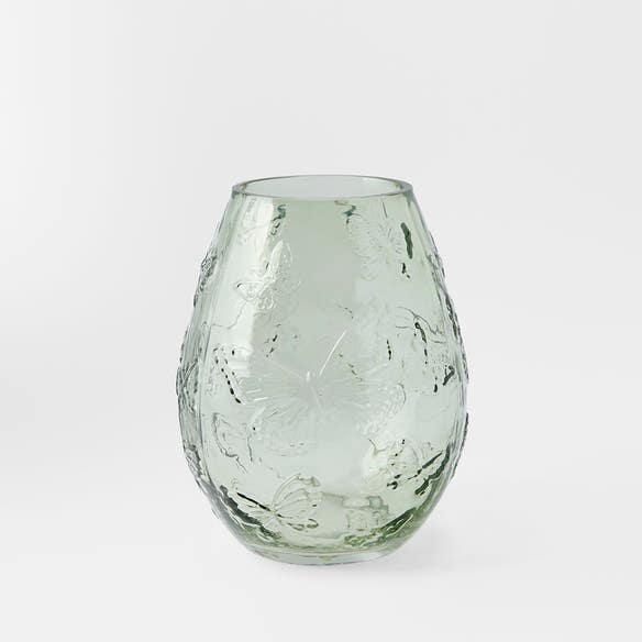 https://s3-ap-southeast-2.amazonaws.com/fusionfactory.commerceconnect.bbnt.production/pim_media/000/199/026/M_F_S25-26_Butterfly-Glass-Vase-Sml_Green_26558601_SI.jpg?1754373672