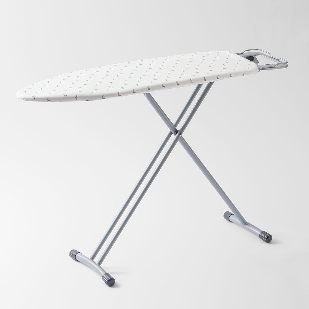 https://s3-ap-southeast-2.amazonaws.com/fusionfactory.commerceconnect.bbnt.production/pim_media/000/199/554/M_F_S25-26_Dachsund-Ironing-Board-Cover_Multi_26646801_SI.jpg?1755154456