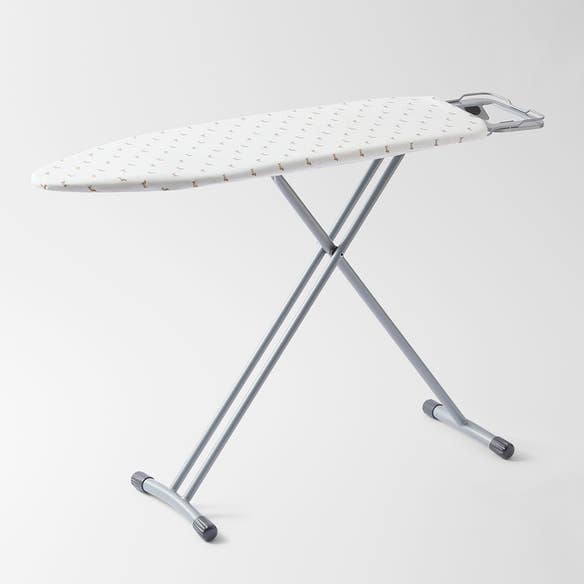 https://s3-ap-southeast-2.amazonaws.com/fusionfactory.commerceconnect.bbnt.production/pim_media/000/199/554/M_F_S25-26_Dachsund-Ironing-Board-Cover_Multi_26646801_SI.jpg?1755154456