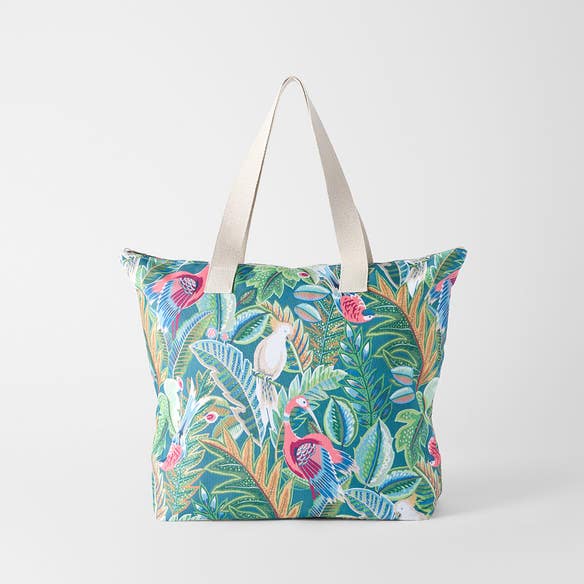https://s3-ap-southeast-2.amazonaws.com/fusionfactory.commerceconnect.bbnt.production/pim_media/000/197/423/M_F_S25-26_Ohana-Tote-Bag_Forest-Green-Teal_26525501_SI.jpg?1752473605
