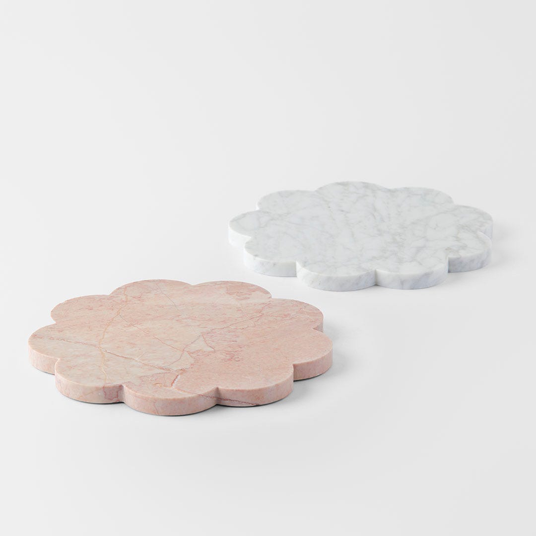 https://s3-ap-southeast-2.amazonaws.com/fusionfactory.commerceconnect.bbnt.production/pim_media/000/185/169/M_F_Scalloped-Marble-Tray_26150_R_SI.jpg?1734669620