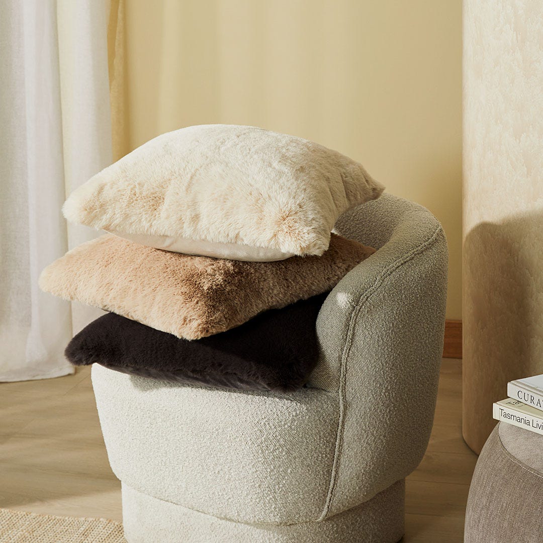 https://s3-ap-southeast-2.amazonaws.com/fusionfactory.commerceconnect.bbnt.production/pim_media/000/162/247/M_F_W24_LS_Throw_Cushion_Faux_Fur_Luxury_Cream_Stone_Shadow_Grey-2_SI.jpg?1710997507