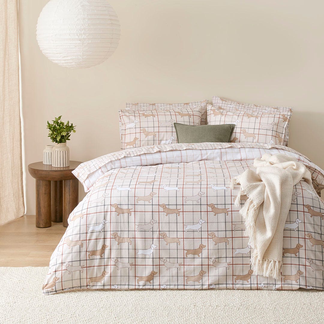 https://s3-ap-southeast-2.amazonaws.com/fusionfactory.commerceconnect.bbnt.production/pim_media/000/187/465/M_F_W25_Bedlinen_BOP_Flannelette_Charlie-Neutral_QQC_SI.jpg?1737090483