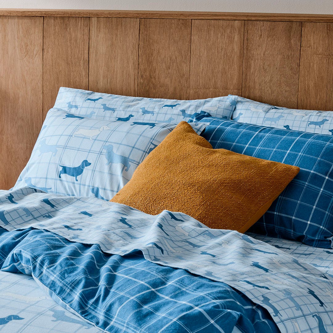 https://s3-ap-southeast-2.amazonaws.com/fusionfactory.commerceconnect.bbnt.production/pim_media/000/187/486/M_F_W25_Bedlinen_BOP_Flannelette_Charlie_Blue_QQC_Marketing_SI.jpg?1737090901