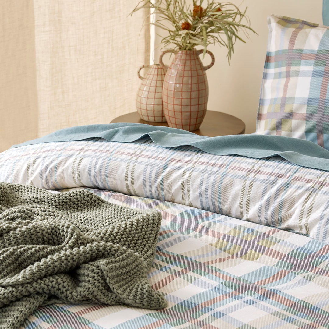 https://s3-ap-southeast-2.amazonaws.com/fusionfactory.commerceconnect.bbnt.production/pim_media/000/188/318/M_F_W25_Bedlinen_BOP_Flannelette_Hebden_QQC_Marketing_Detail-2_SI.jpg?1737596244