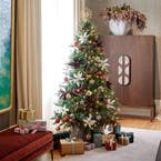https://s3-ap-southeast-2.amazonaws.com/fusionfactory.commerceconnect.bbnt.production/pim_media/000/169/942/M_F_Xmas_S24_LS_Location_Merry_Tree_Hero_SI.jpg?1726458485