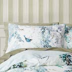 https://s3-ap-southeast-2.amazonaws.com/fusionfactory.commerceconnect.bbnt.production/pim_media/000/164/777/Sanderson_W24_Bedlinen_Wisteria_Falls_BOP_QQC_Pillows_SI.jpg?1718863503