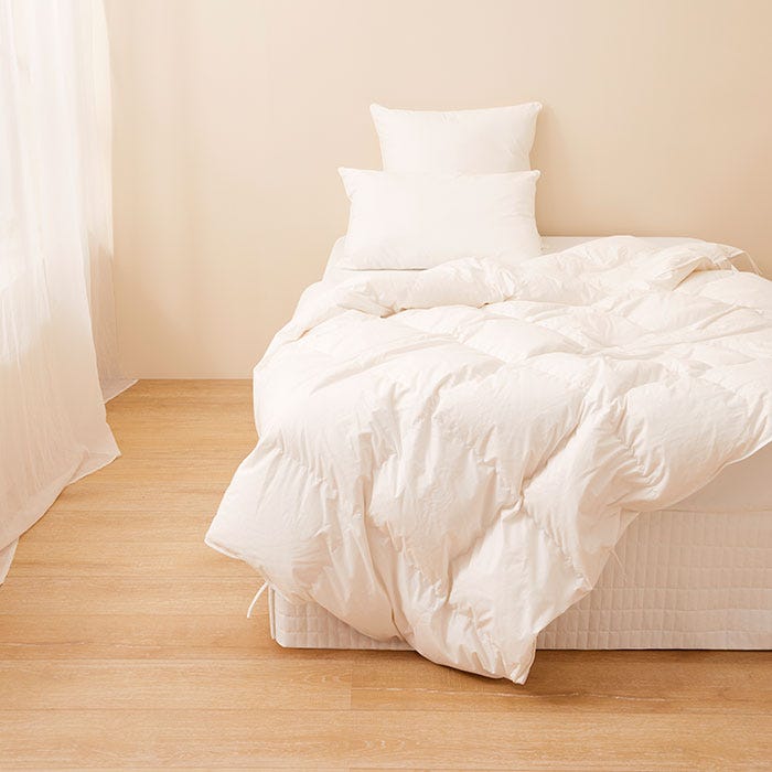 All Season Quilts and Duvets